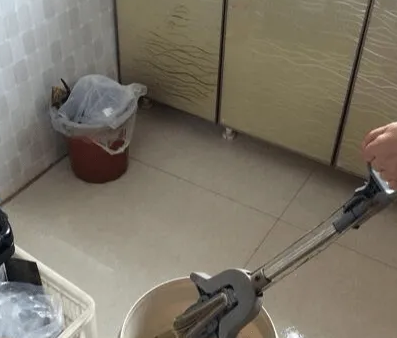 卫生间漏水的原因是什么呢?