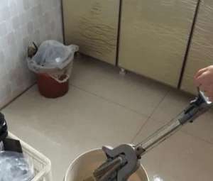 卫生间漏水的原因是什么呢?