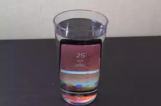 手机进水怎么办，手机防水功能